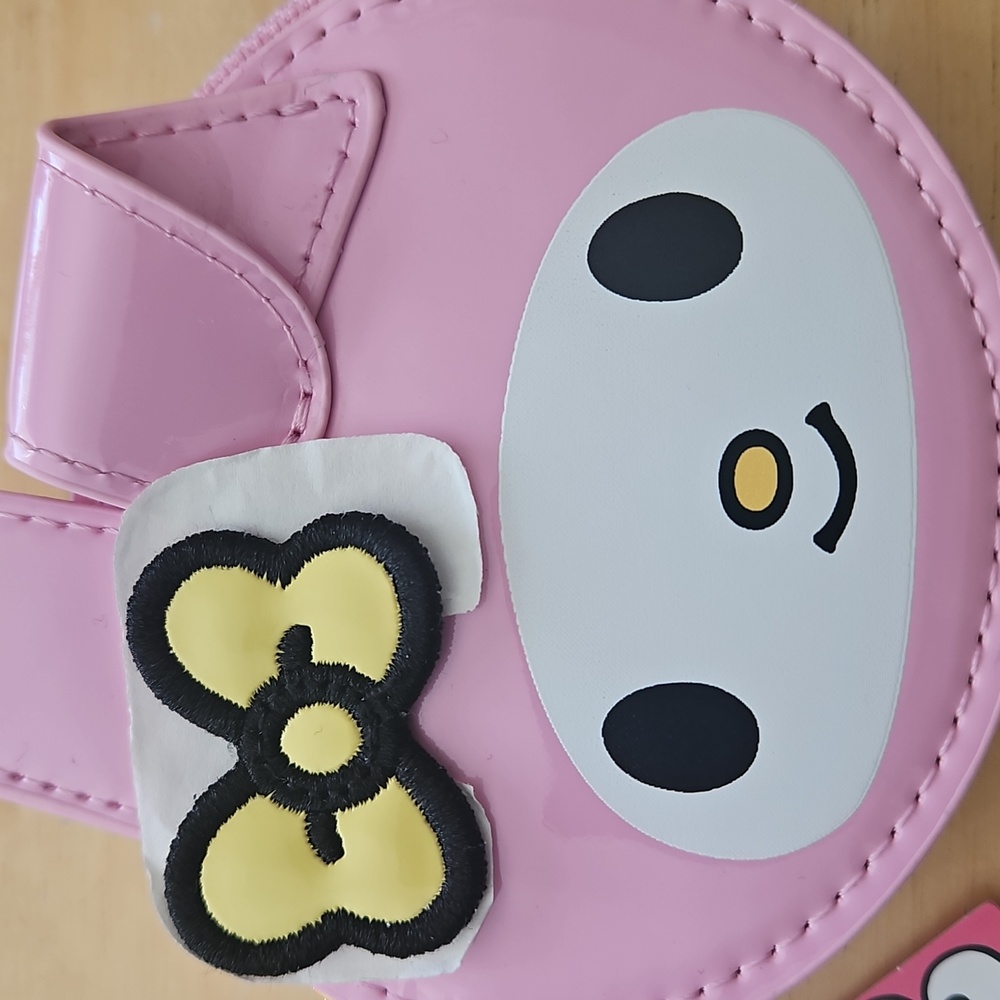 Hello Kitty and Friends Pink Coin Purse - Picture 2 of 12